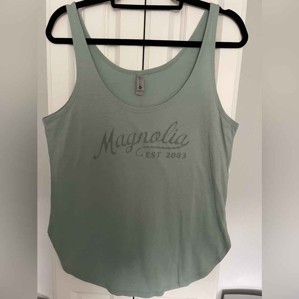 Magnolia Silos Green Tank Top Size L